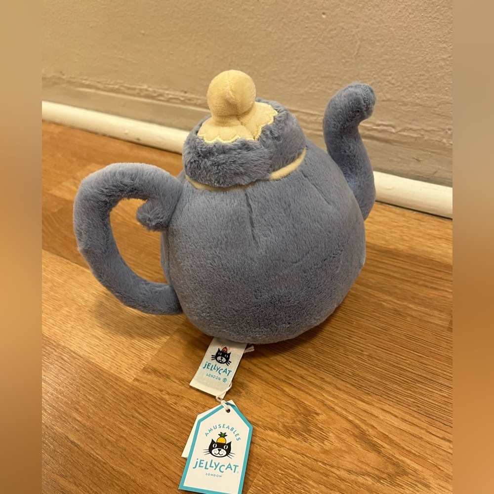 Jellycat Authentic Amuseables Vicky Teapot – New with Tag - Picture 2 of 4